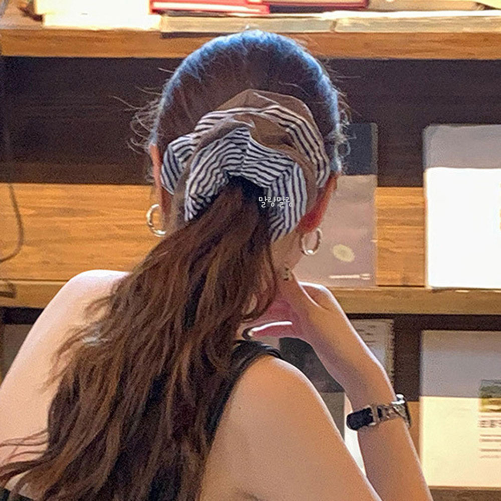 브라운 줄무늬 곱창머리끈 볼륨 헤어곱창끈 포니테일 스크런치 빅 슈슈 - 상세 이미지 3