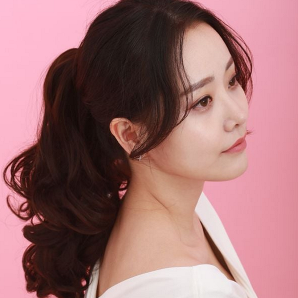 풍성한 포니테일 가발 브라운 웨이브 가발 집게형 데일리 - 메인 이미지