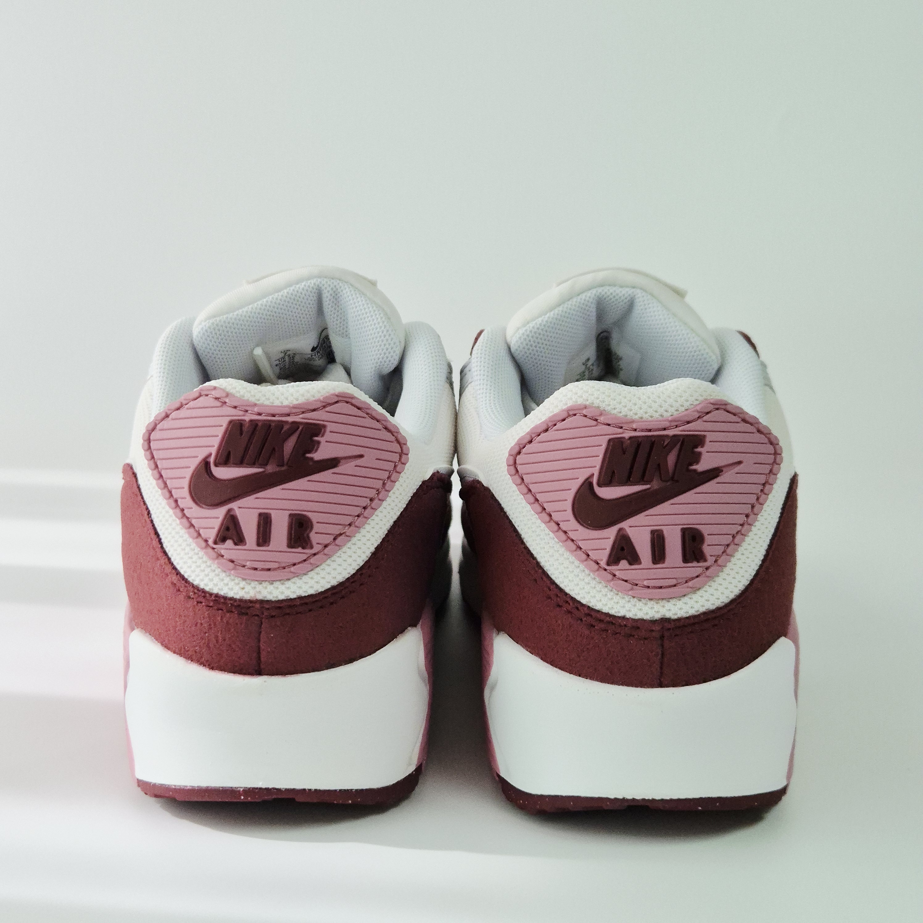 국내매장판 나이키 우먼 에어맥스90 SE 발렌타인 에디션 HM9451-600 - 상세 이미지 5