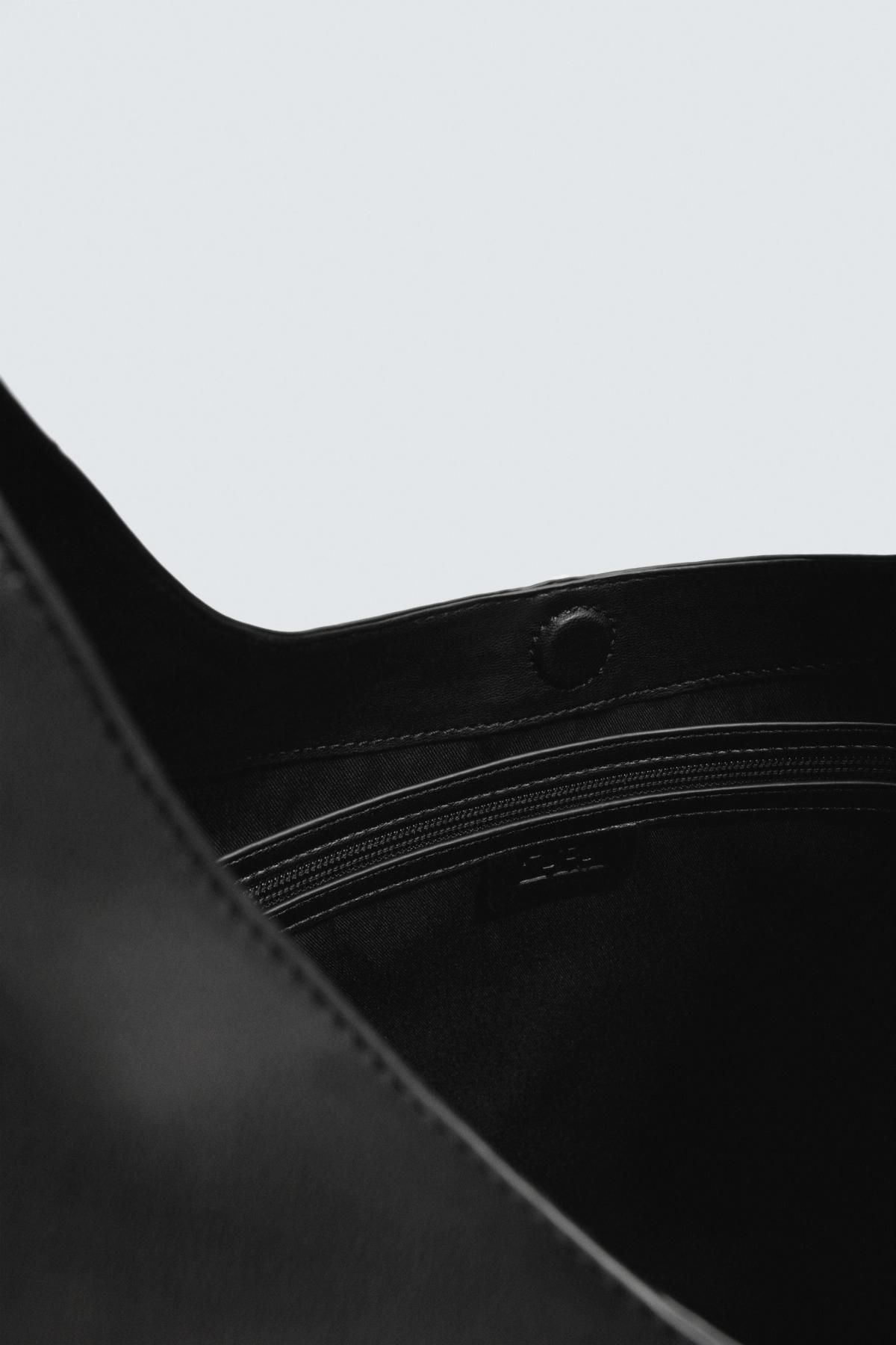 자라 미니멀 베이직 블랙 토트백 3334/620 BLACK - 상세 이미지 4