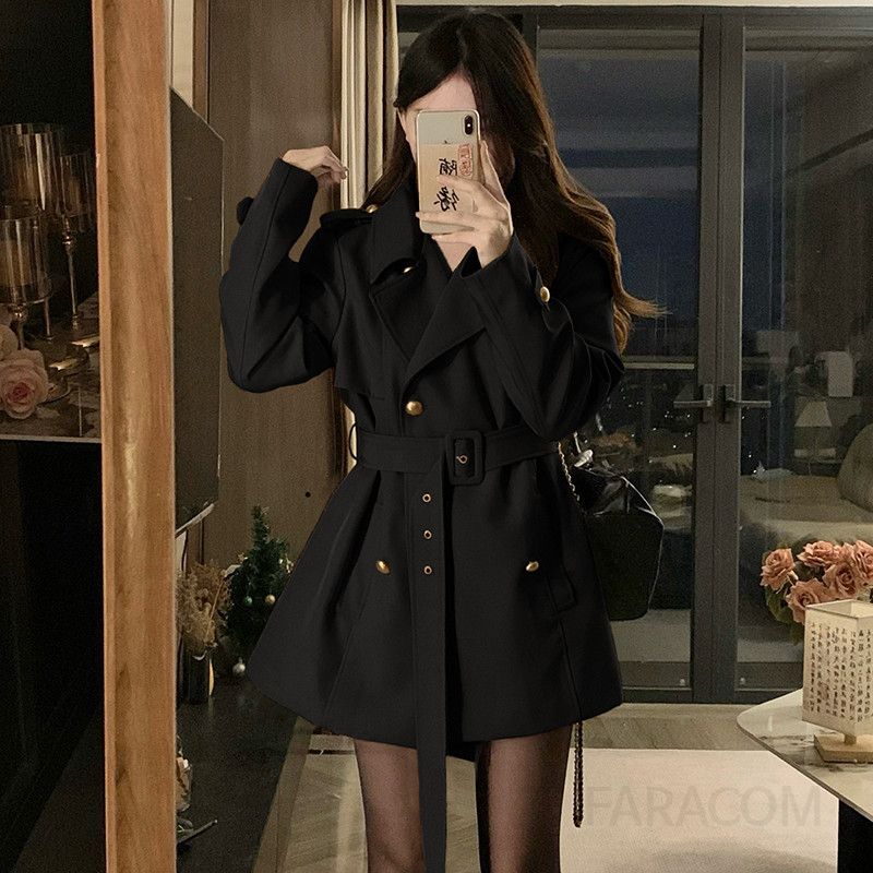 여성 누빔 패딩 더블버튼 벨티드 숏 트렌치코트 겨울 자켓 오버핏 미니 점퍼 아우터 데일리룩 하객룩 오피스룩 - 상세 이미지 4