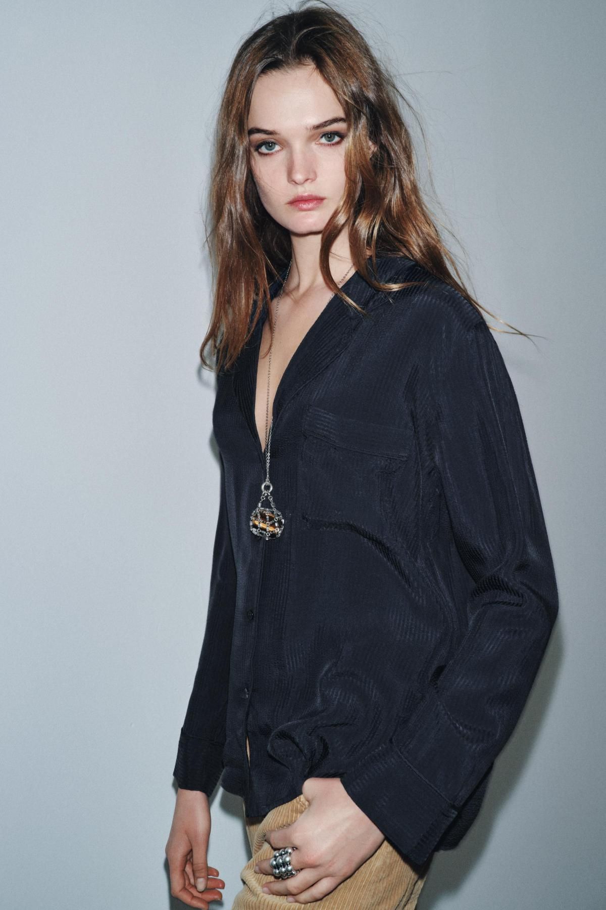 자라 루즈핏 긴팔 셔츠 포켓 비스코스 2731/282 NAVY BLUE - 상세 이미지 5