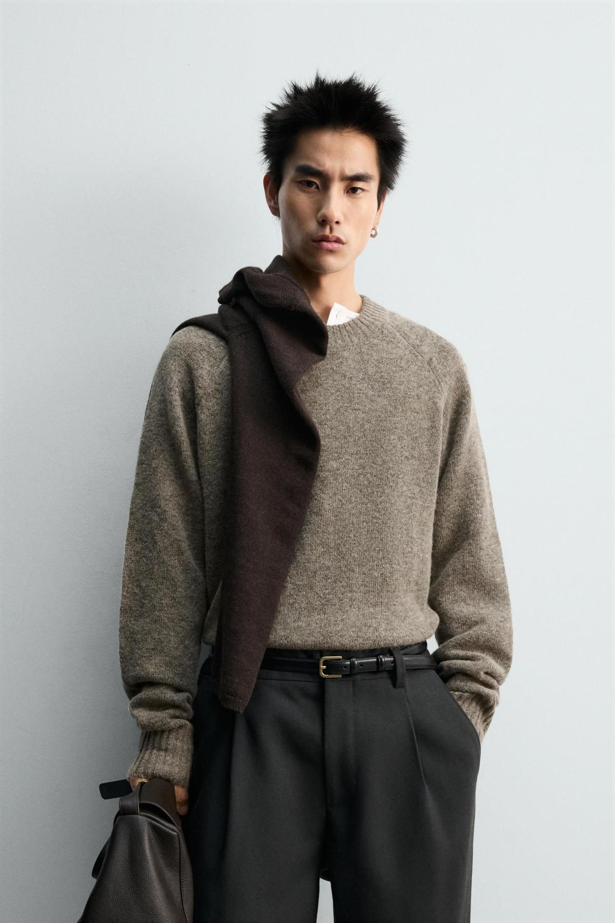 자라 텍스처 라운드 니트 릴랙스핏 스웨터 0693/323 BEIGE - 상세 이미지 3