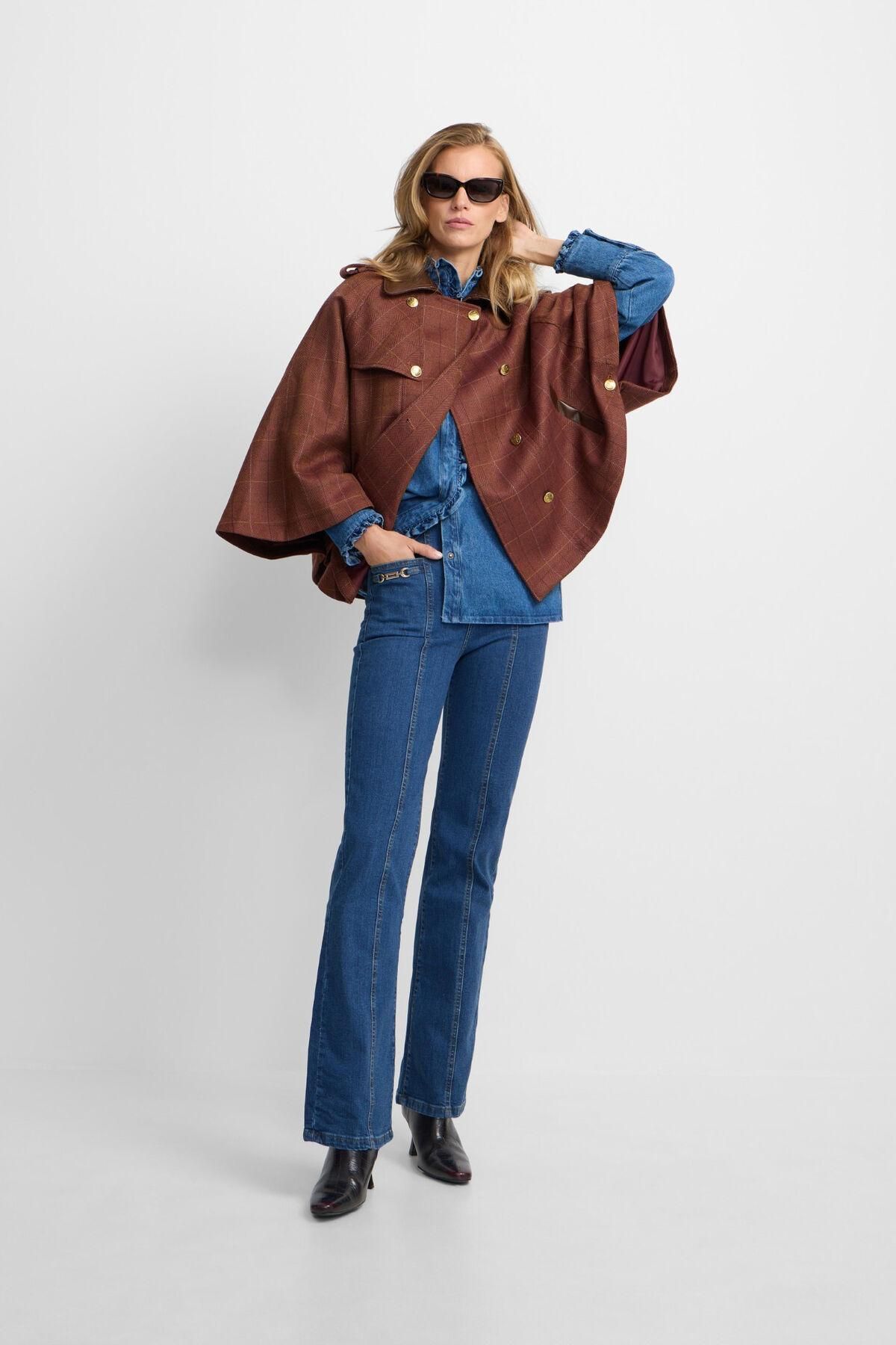 실본 가죽 디테일 체크 울 케이프 브라운 6432656 ESTAMPADO MARRON - 상세 이미지 2