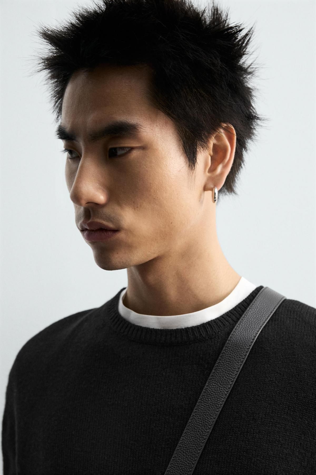자라 프리미엄 울 혼방 라운드넥 스웨터 0693/318 BLACK 이미지 6
