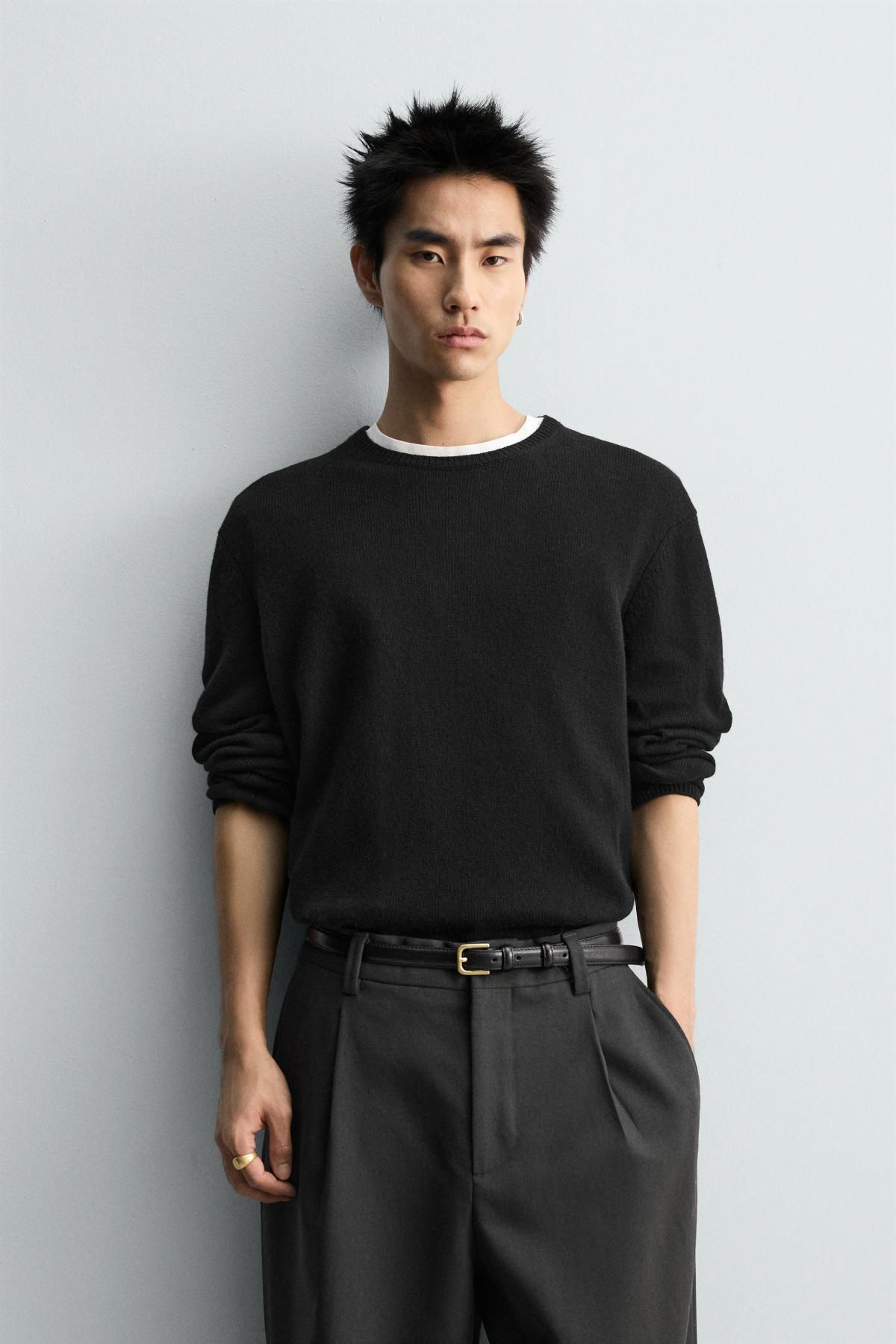 자라 프리미엄 울 혼방 라운드넥 스웨터 0693/318 BLACK - 상세 이미지 3