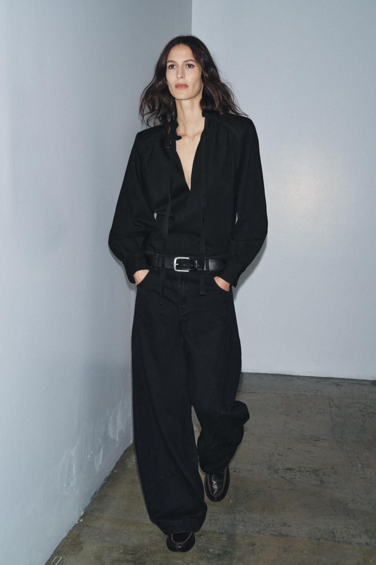 자라 트렌디 데님 숄더패드 브이넥 블랙 셔츠 5216/276 BLACK - 상세 이미지 5
