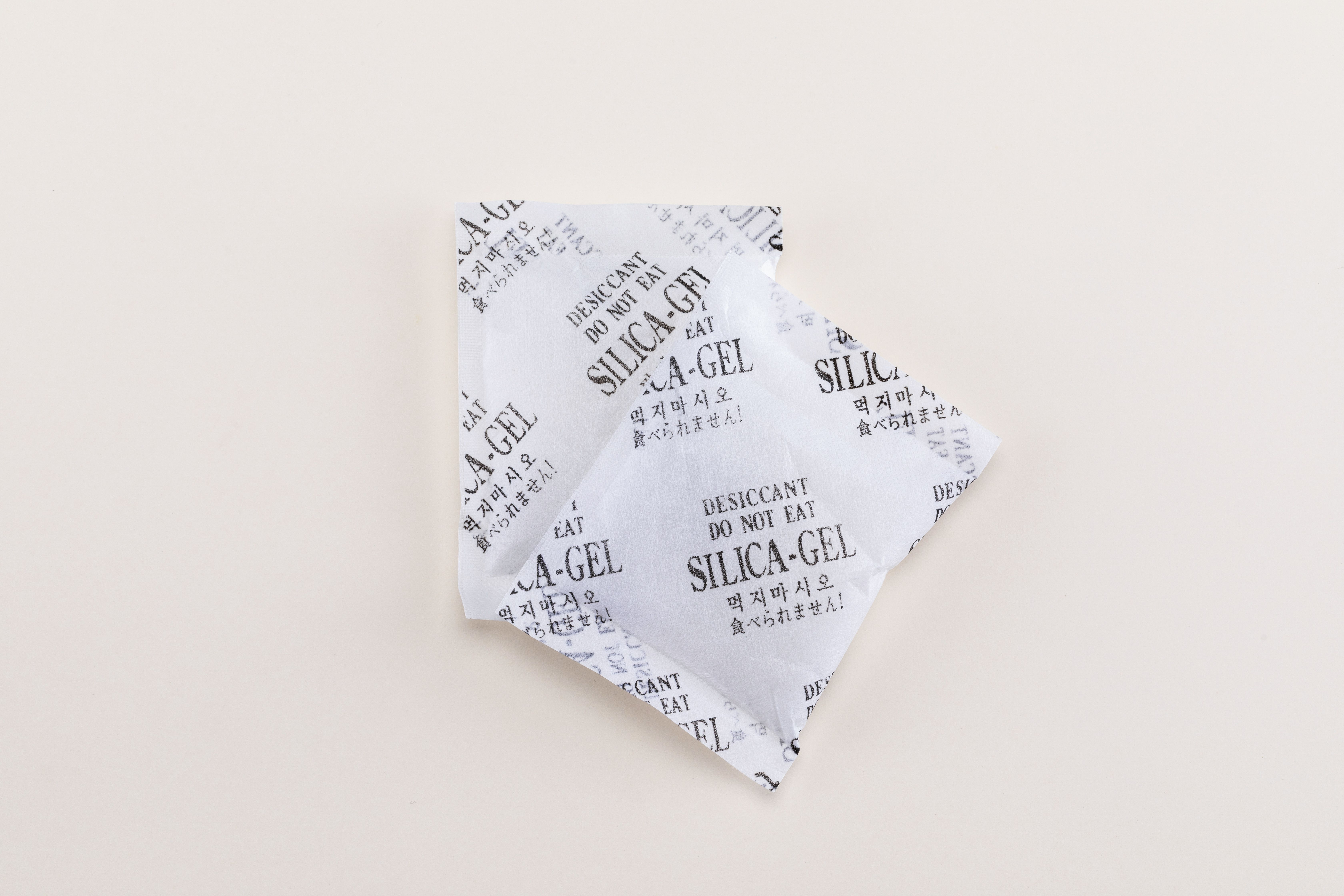 [의류/침구/신발/다목적 보관용] 부직포 실리카겔제습제 50 50g, 30개 - 상세 이미지 2