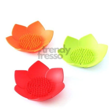 [트렌디프레소협력사]데이슬롯 연꽃 비누받침 실리콘 수세미받침 비누선반 욕실용품