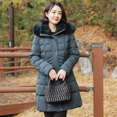 엄마옷 조이마담 J3272 폭스퍼 밍크카라 큐빅 구스다운 패딩코트 점퍼 중년여성의류 - 메인 이미지
