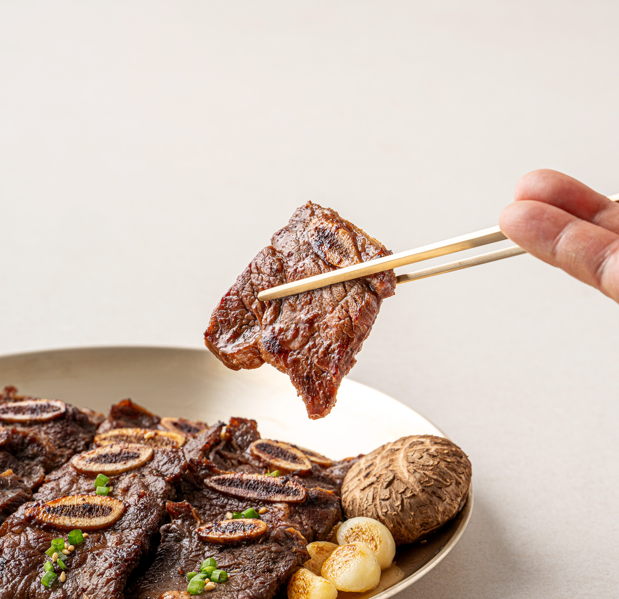 양념 LA갈비 1kg 한입 추석 설날 명절 선물 캠핑 음식 - 메인 이미지
