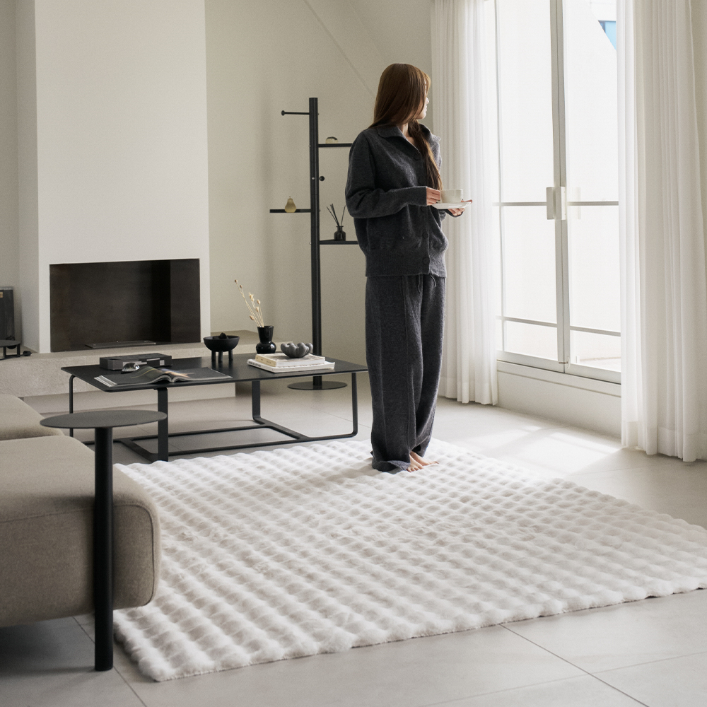 몽글몽글 고밀도 밍크 라떼 극세사 러그 밀크, 150x200