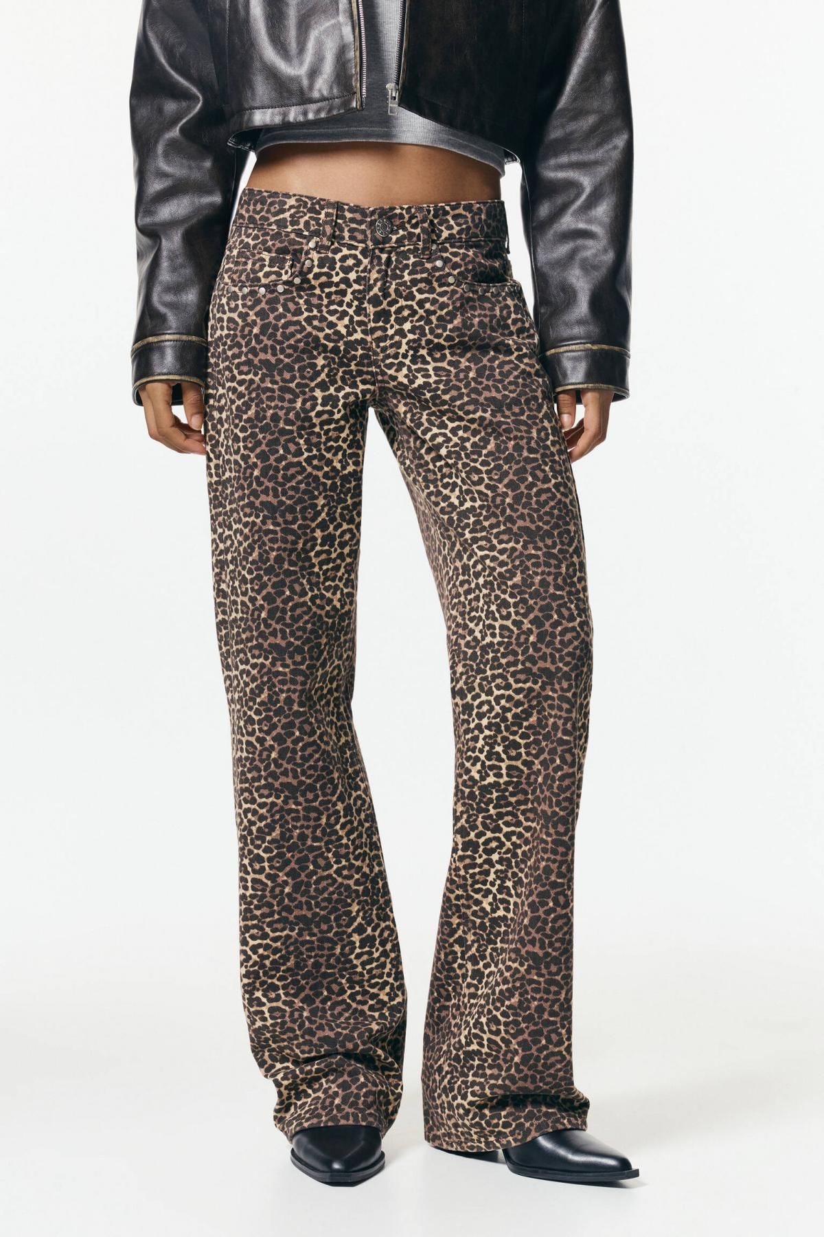 풀앤베어 레오파드 프린트 스터드 스트레이트핏 진 3670/340 LEOPARD - 상품 이미지