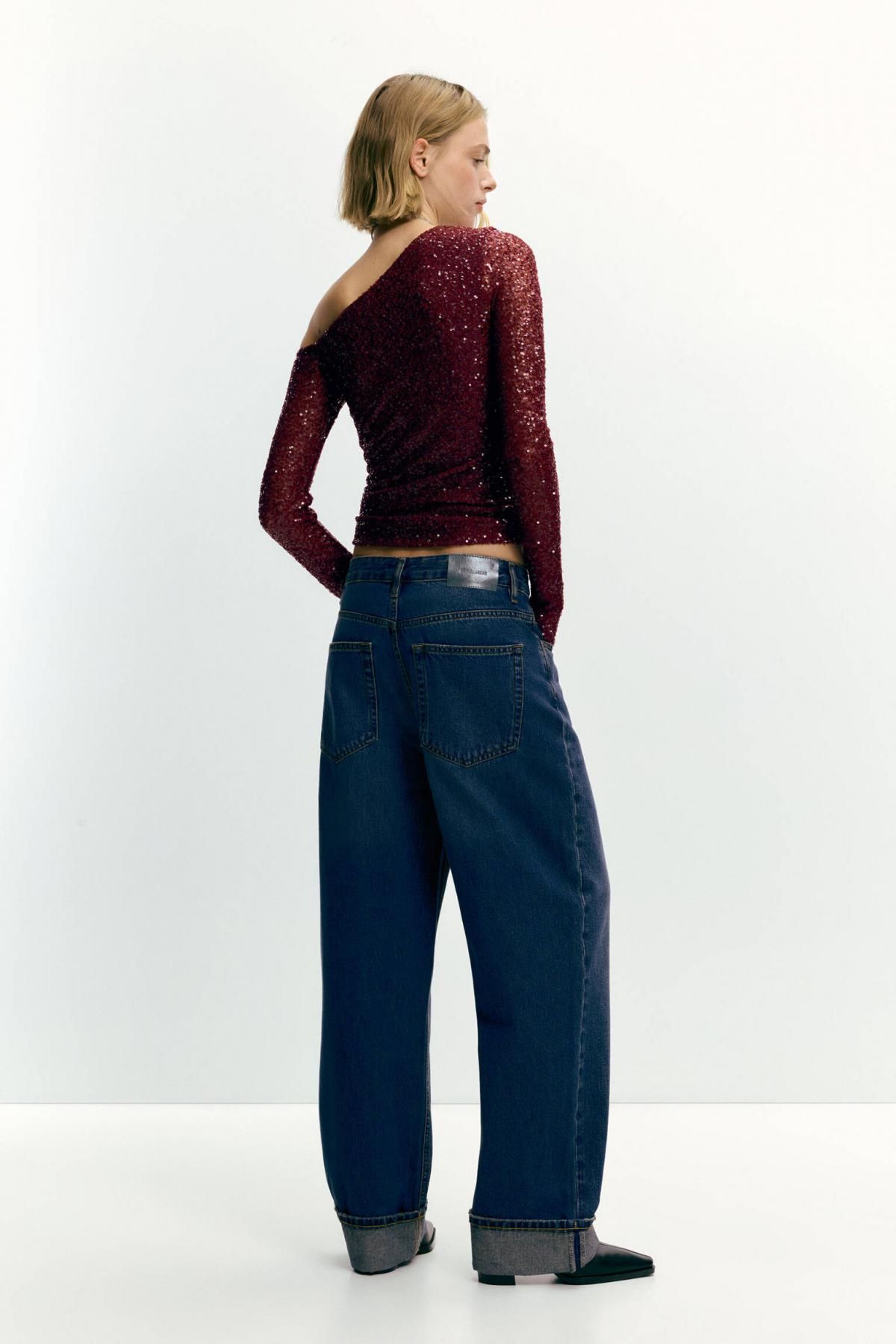 풀앤베어 시퀸 버건디 비대칭넥 긴팔 탑 7153/332 MAROON - 상세 이미지 4