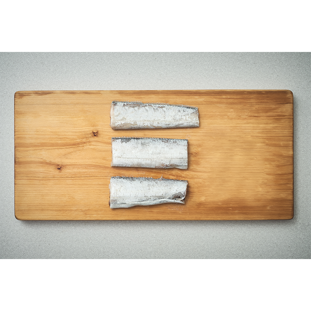 [전국식탁] 갈치 대 국산 230~250g 프리미엄 반건조 생선 1팩 포장 냉동보관 - 상품 이미지