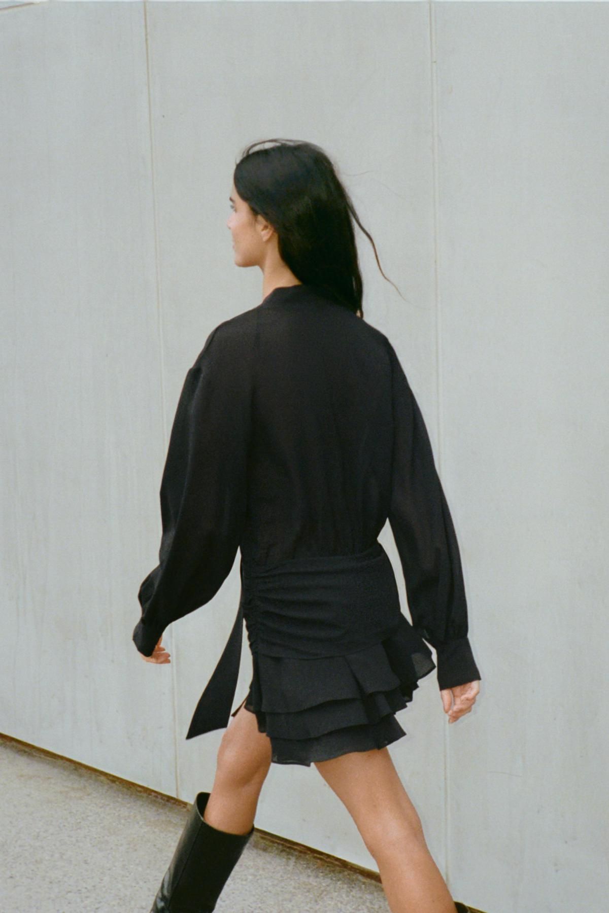 자라 러플 페미닌 브이넥 미니 원피스 4772/225 BLACK - 상세 이미지 4