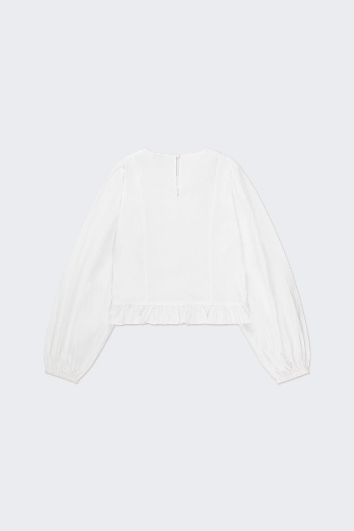 타이니코튼 스모킹 디테일 퍼프소매 블라우스 AW24-622101 ONE COLOR - 상세 이미지 2
