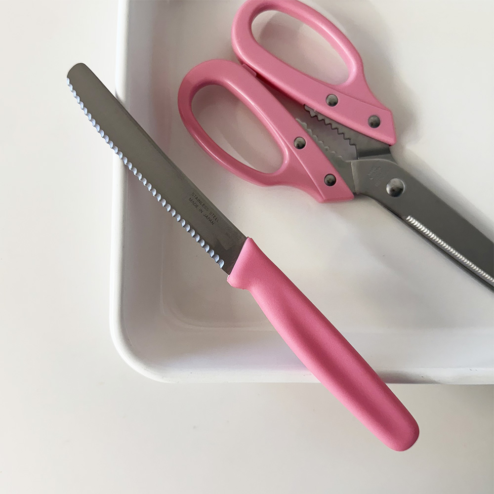 일본 니켄 톱니 과도 핑크 휴대용 칼 일제 과도 빵칼 빵 나이프 제품 이미지