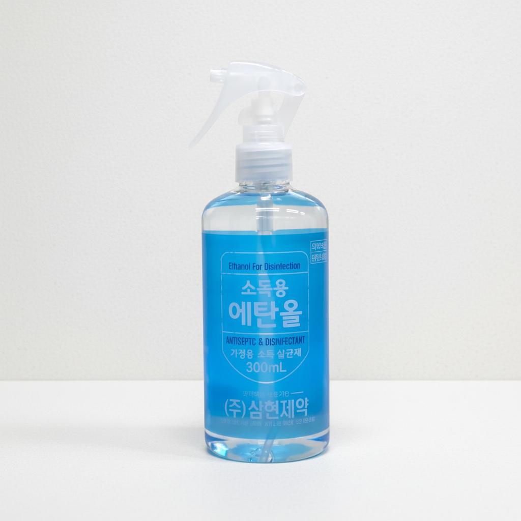 삼현 소독용 에탄올 300ml 2개 뿌리는 스프레이 알콜 알코올 청소 살균 - 상품 이미지
