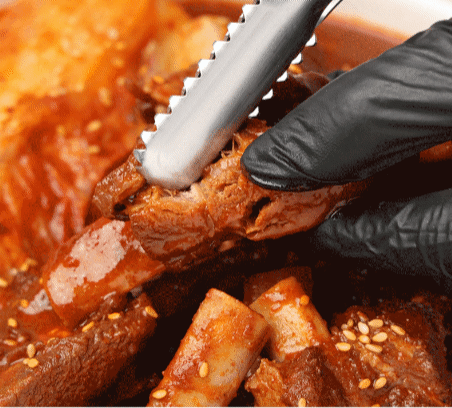 2인분 넉넉한 묵은지 등갈비 김치찜 700g 새콤한 김치국물 얼큰한 밀키트