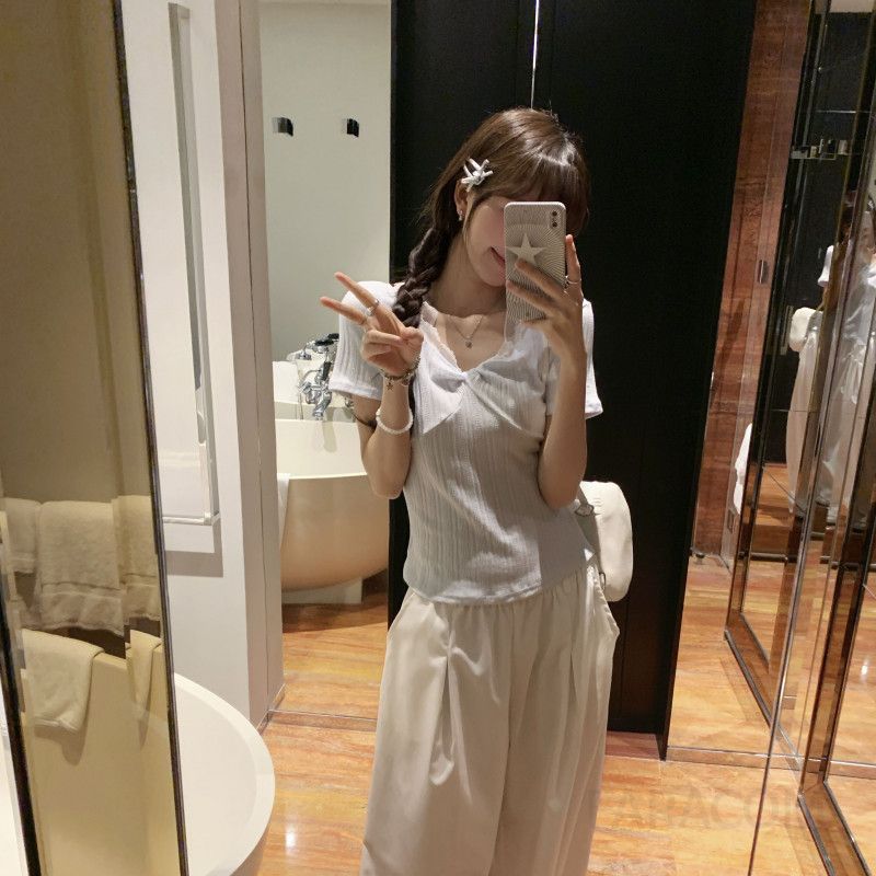 여성 캐미솔 레이스 트림 반팔티셔츠 여름 슬림핏 블루 매듭 스타일 시원한 착용감 데일리룩 활용 가능 - 상세 이미지 5