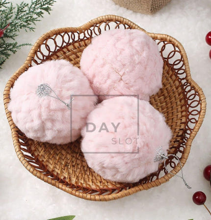 [트렌디프레소 협력사]데이슬롯 핑크 장식볼 3p 보들폼폼이 크리스마스장식소품 트리오너먼트