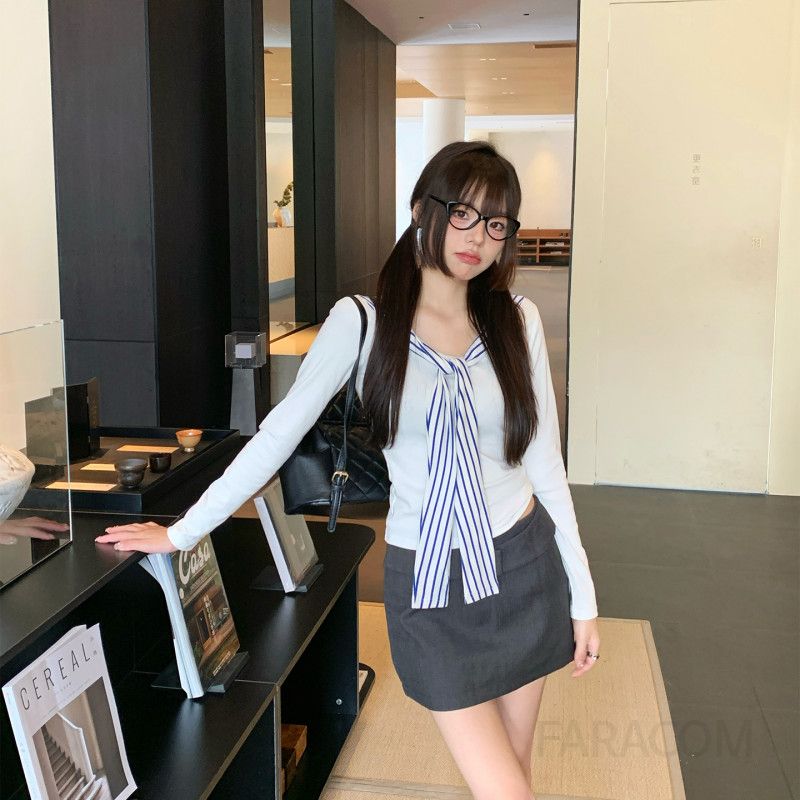 여성 칼라 긴팔티셔츠 슬림핏 가을 레이어드 슬리밍 탑 스타일 캐주얼 착용감 편안한 무지긴팔티 활용도 높은 - 상품 이미지