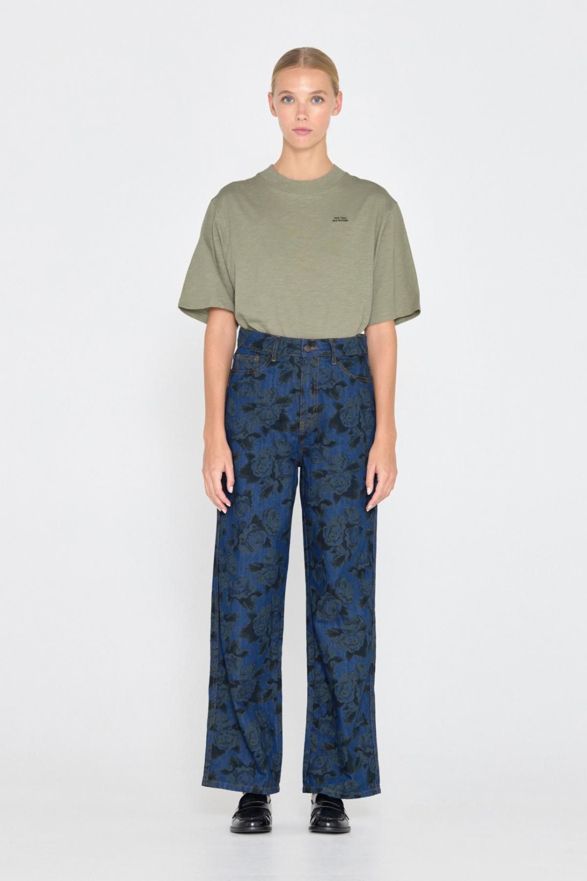 타이니코튼 미니멀 오버핏 베이직 반팔 티셔츠 AW24-730P70 LIQUEN - 상세 이미지 4