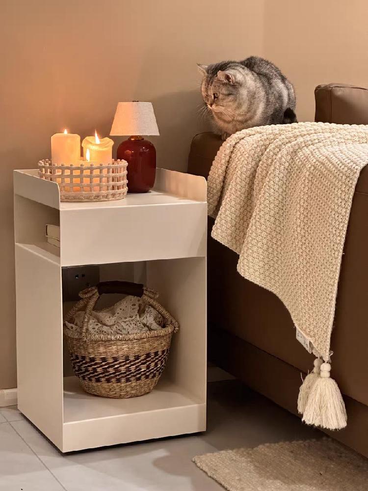 북유럽 사이드테이블 카페 쇼파 옆 협탁 티테이블 레드 큐브