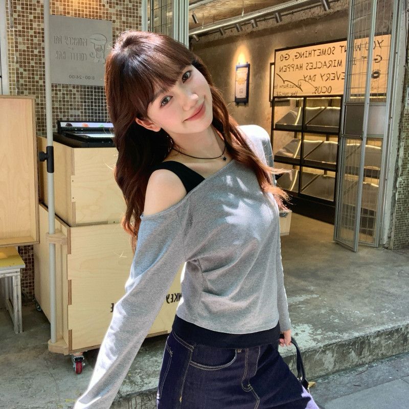 여성 오프숄더 긴팔 티셔츠 초가을 레이어드 스타일 캐미솔 디자인 캐주얼 착용감 편안한 시크한 매력 - 상세 이미지 4