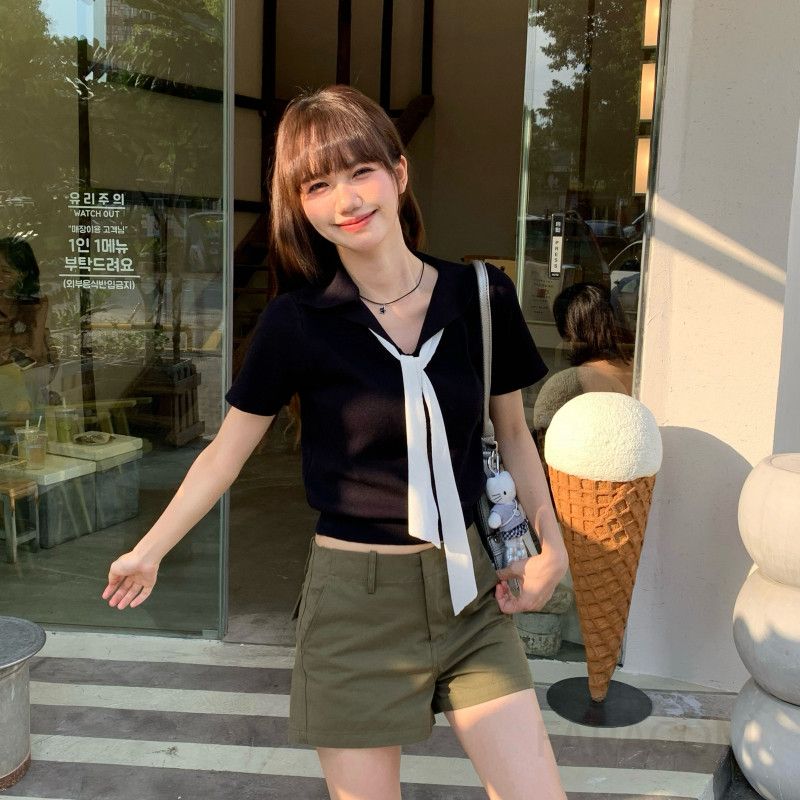 레트로 블랙 칼라 여성 여름 슬림핏 반팔티셔츠 스타일링 반팔티 캐주얼한 착용감 편안한 외출용 티셔츠 - 상세 이미지 5