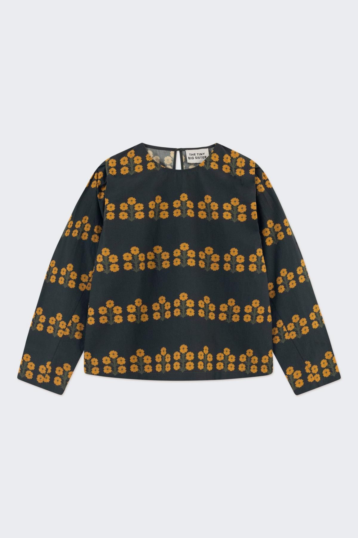 타이니코튼 플라워 패턴 유니크 블라우스 AW24-725P81 ONE COLOR - 메인 이미지