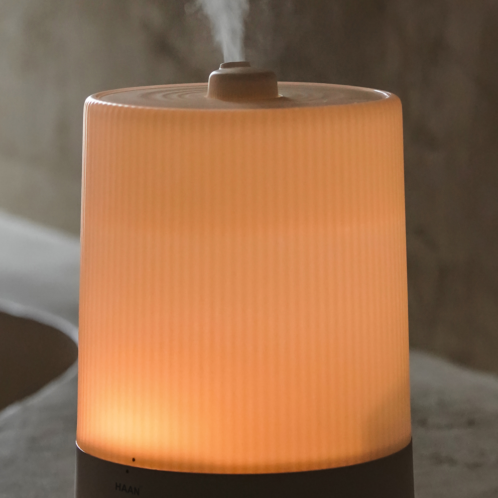 간편세척 4L 대용량 복합식 가습기 신생아 저소음 가습기 물멍 무드등 HD700HA