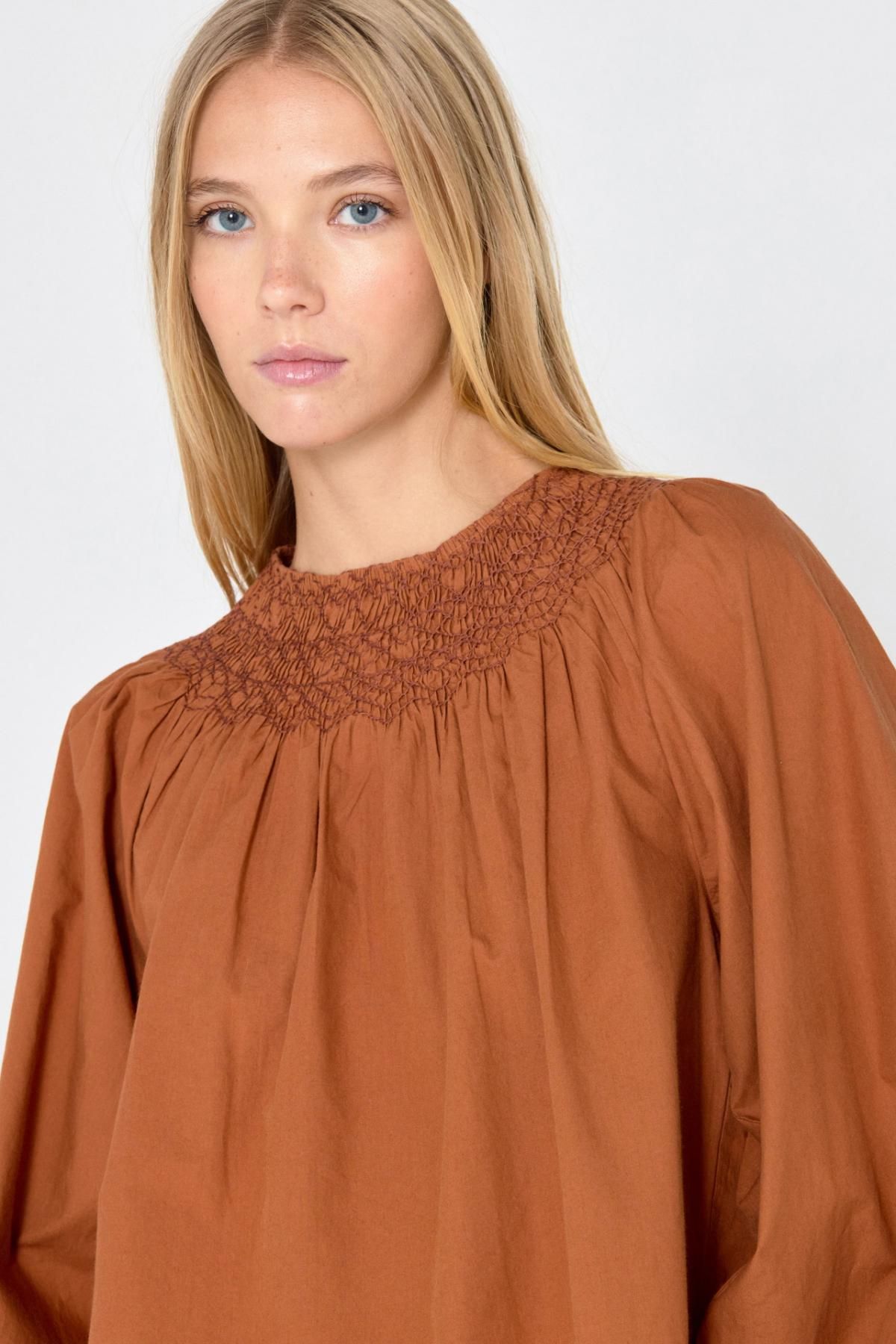 타이니코튼 스모크디테일 블라우스 AW24-619M06 ONE COLOR - 상세 이미지 5