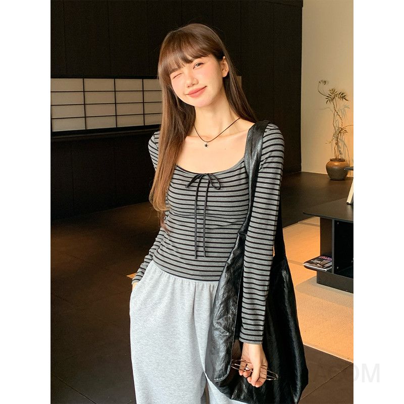 여성 스트라이프 타이넥 긴팔 티셔츠 가을 슬림핏 스퀘어넥 캐주얼 스타일 레이어드 활용도 높은 디자인 - 상세 이미지 5
