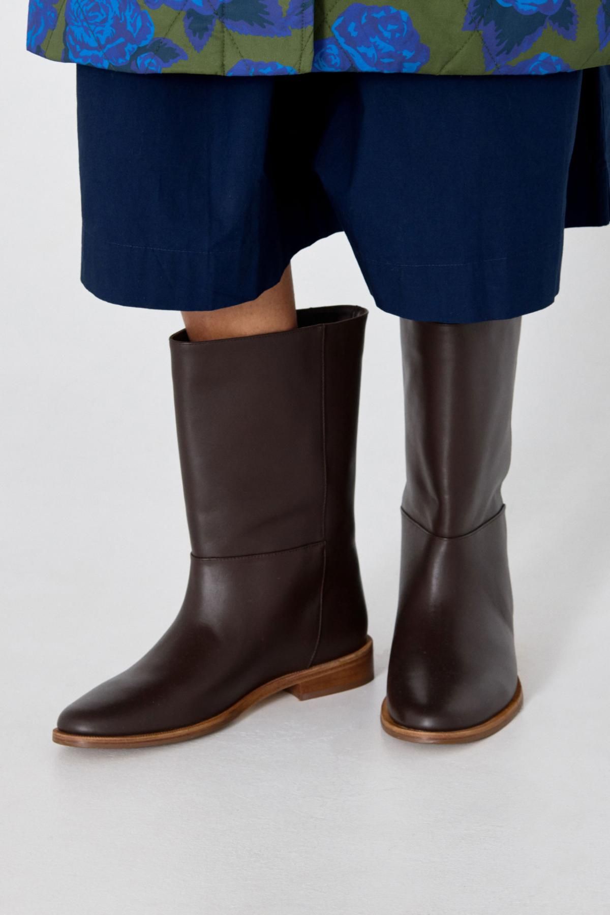 타이니코튼 클래식 레더 미들부츠 AW24-761P79 ONE COLOR - 상세 이미지 5