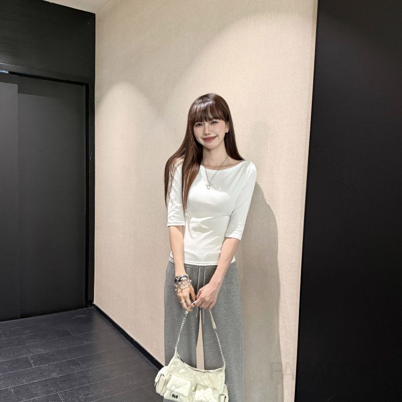 여성 가을 브이넥 플레어 슬리브 7부 골지 니트티 캐주얼 스타일 편안한 착용감 데일리룩 트렌디한 디자인 - 상세 이미지 5