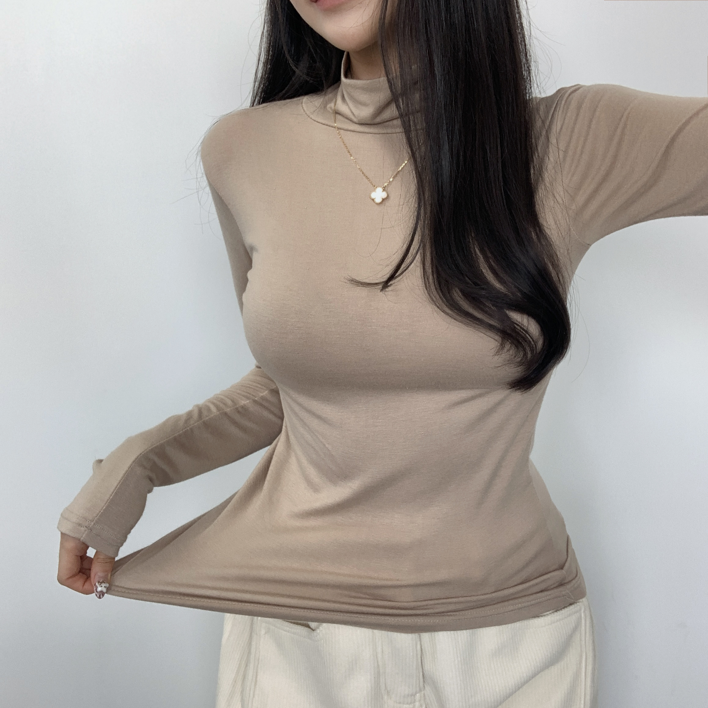 여성 간절기 목티 반목폴라 폴라티 목폴라 코디 얇은폴라티 이미지 6