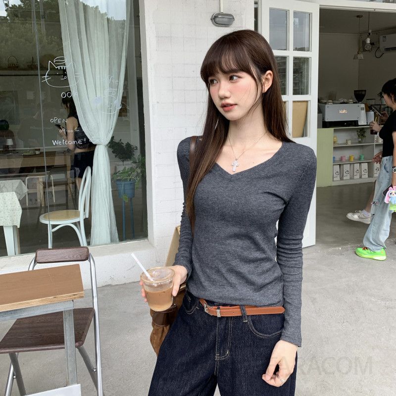 여성 기모 긴팔 티셔츠 가을 겨울 플리스 안감 레이어드 스타일 세련된 유럽 디자인 편안한 착용감 따뜻한 이너웨어 활용도 높은 캐주얼 패션 - 상세 이미지 5