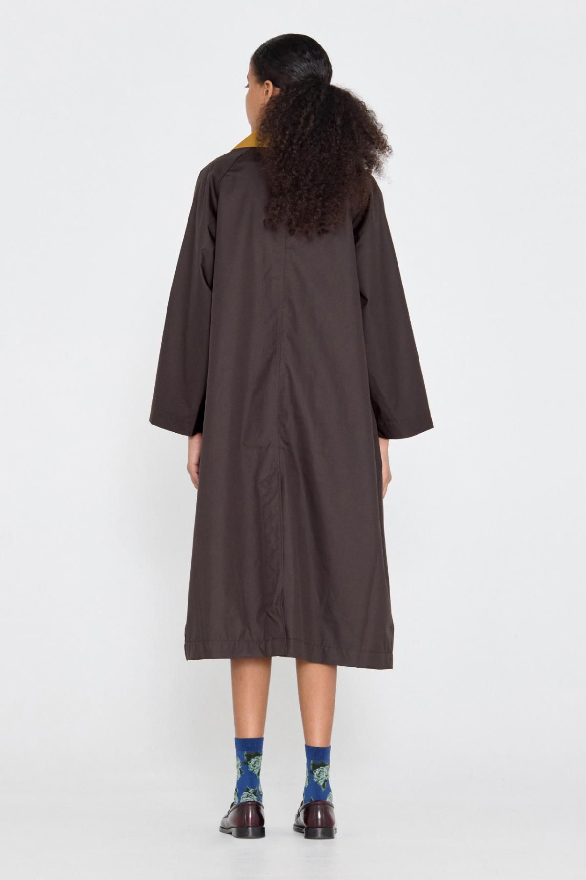 타이니코튼 컬러블록 테크니컬 롱 트렌치코트 AW24-682P04 CARBON - 상세 이미지 4
