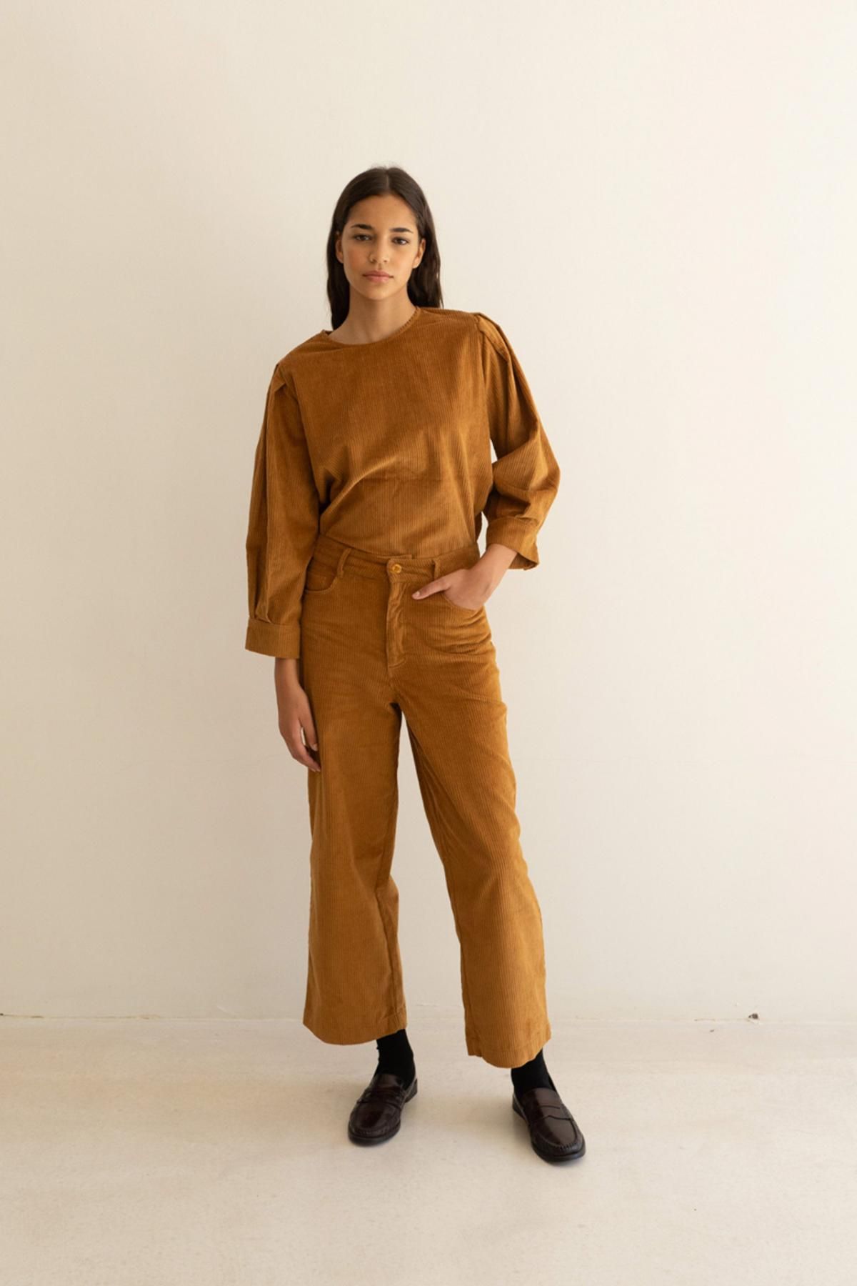 타이니코튼 코듀로이 브라운 라운드넥 블라우스 AW23-601-M06 BROWN - 상세 이미지 4