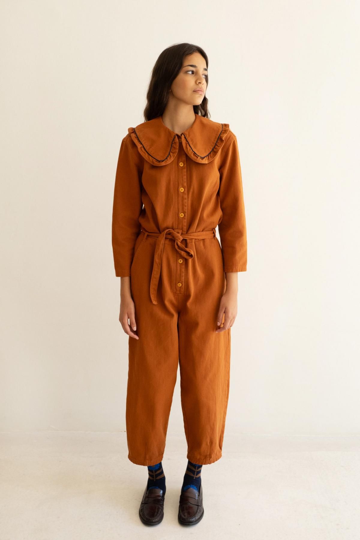 타이니코튼 피터팬 카라 브라운 점프수트 AW23-661-M06 ONE COLOR - 상세 이미지 4