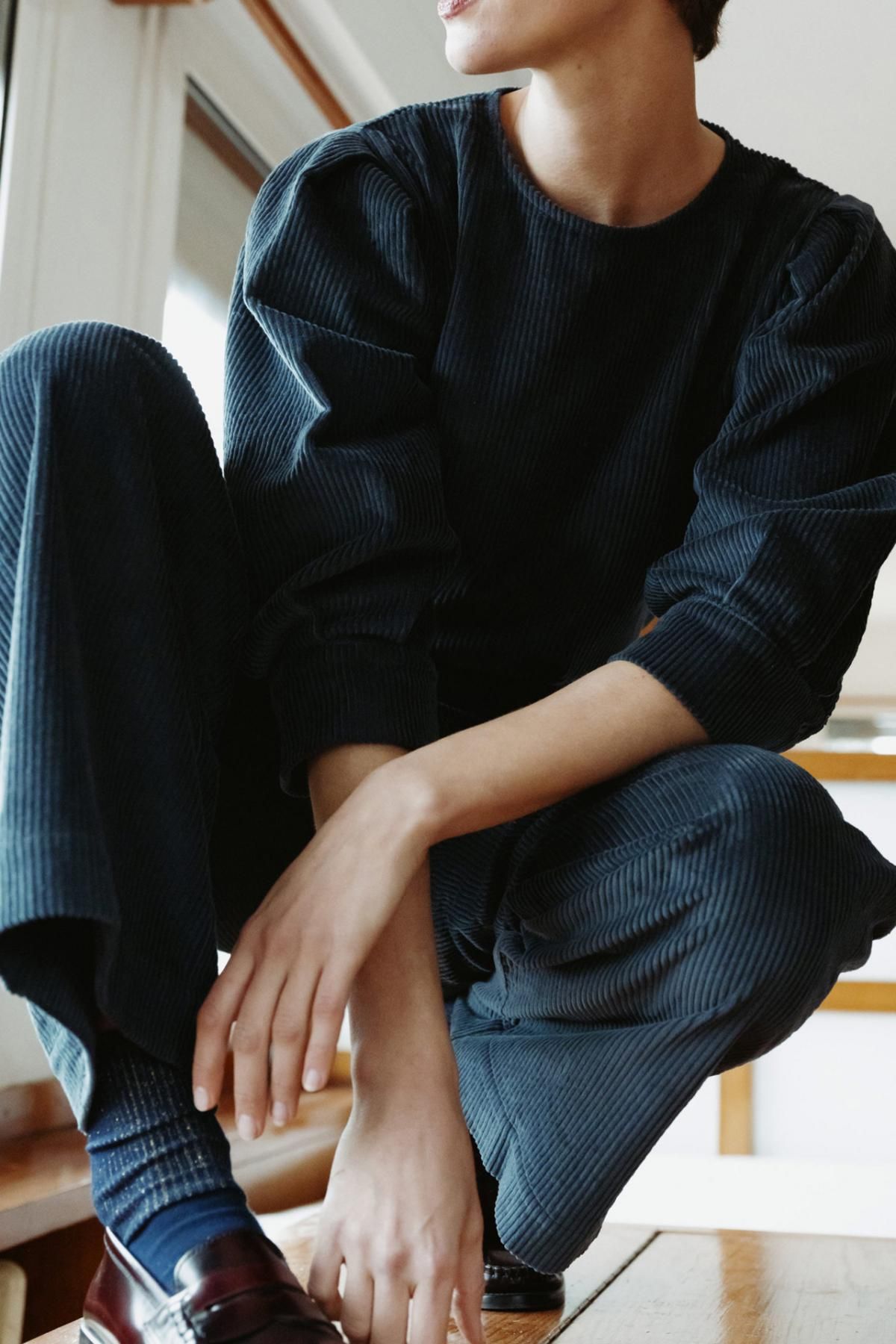 타이니코튼 코듀로이 네이비 루즈핏 블라우스 AW23-601-K29 LIGHT NAVY - 상세 이미지 3