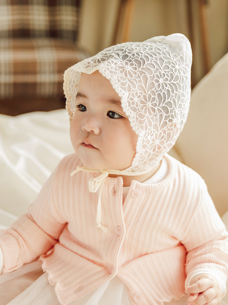 브라이튼 레이스 아기보넷