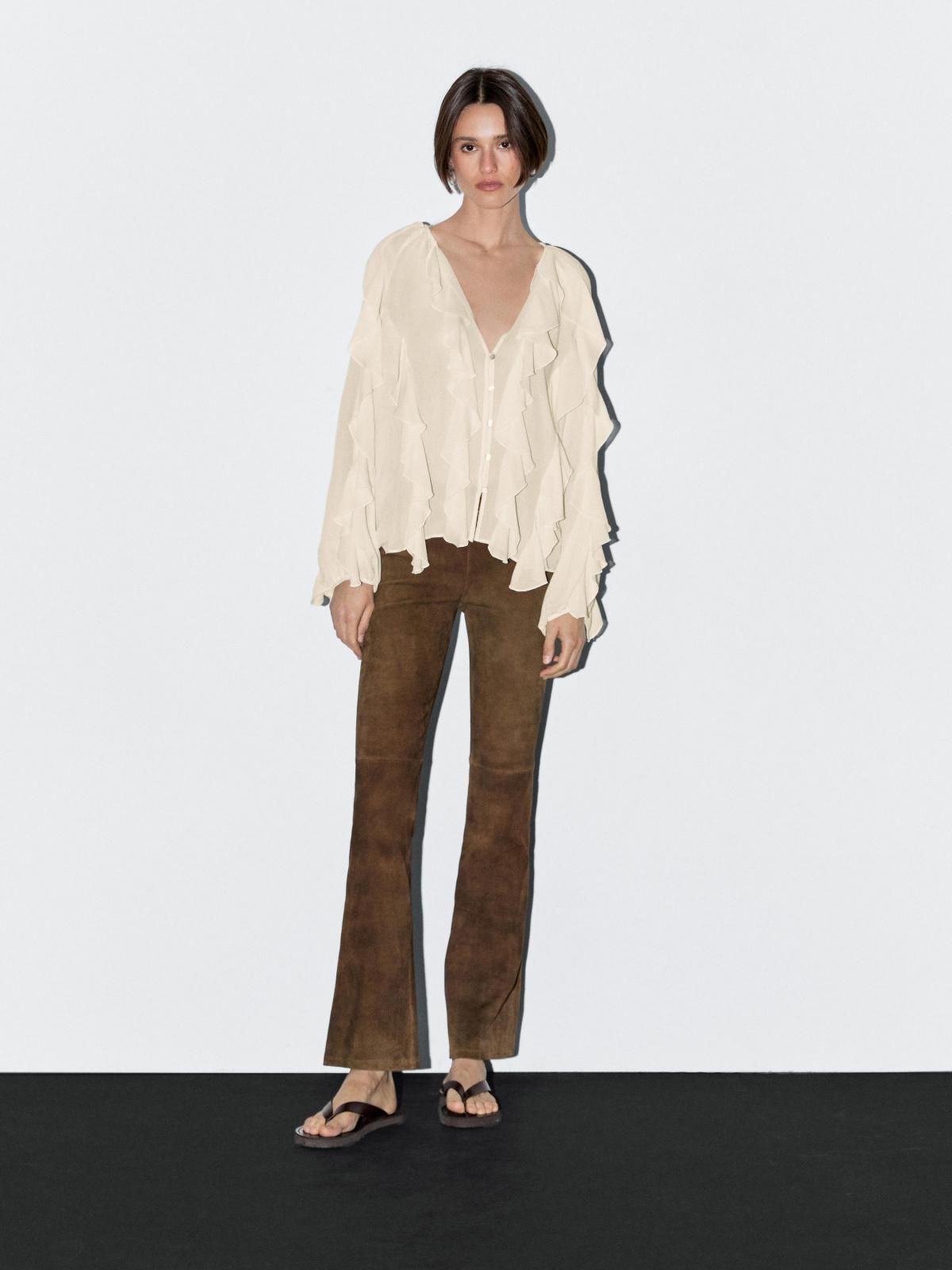 마시모두띠 로맨틱 러플 브이넥 플루이드 블라우스 5152/752 OFF WHITE - 상세 이미지 2
