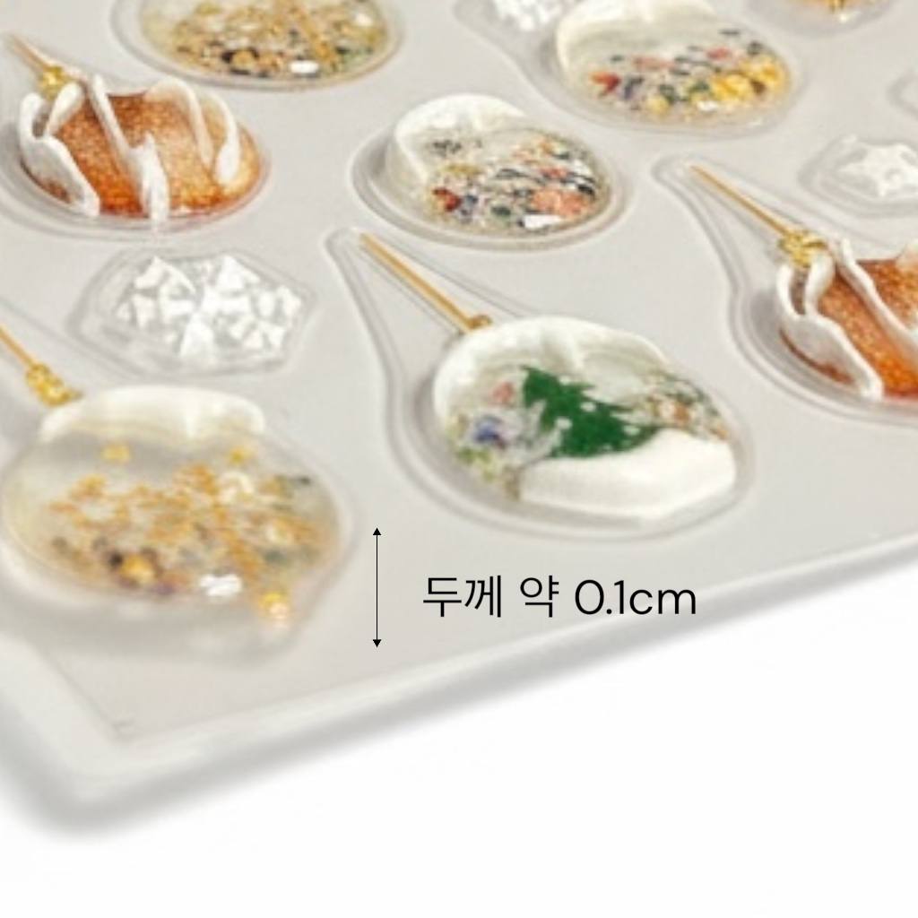 스노우볼에 담긴 크리스마스 네일 스티커 - 상세 이미지 2