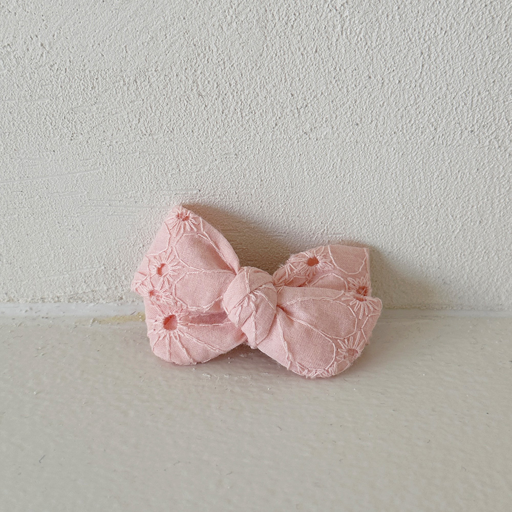 플레어 펀칭레이스 티니엘르 집게핀 유아헤어핀 - 상세 이미지 3