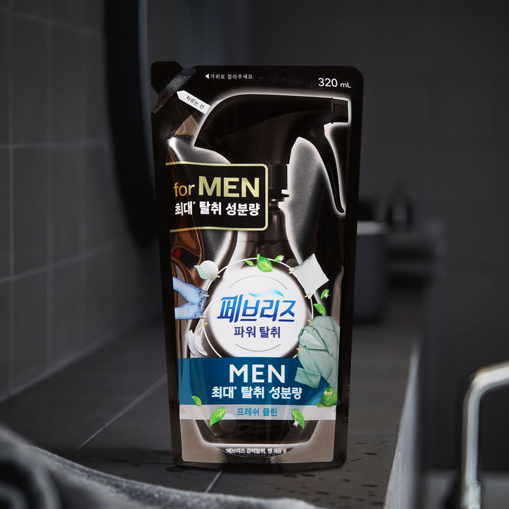 페브리즈 리필 포맨 프레쉬클린 향 섬유탈취제 320ml 강력탈취 섬유향수 - 메인 이미지