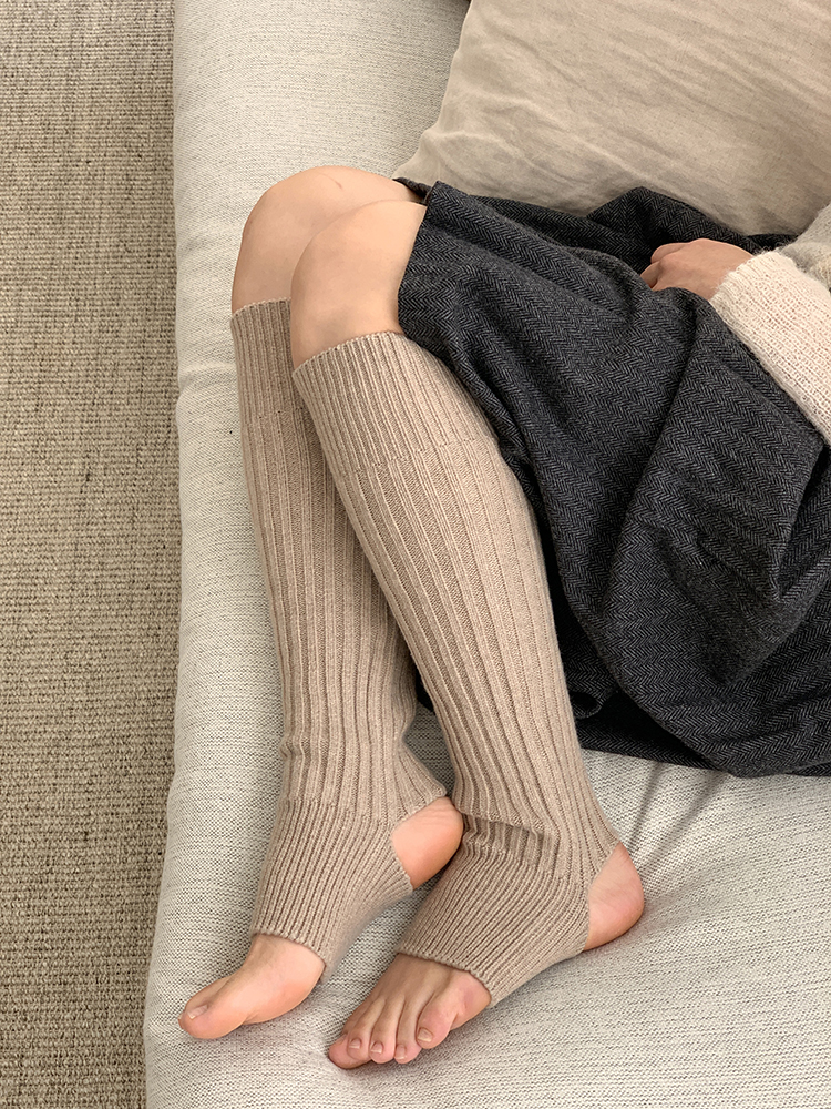 셀프러브 도톰 립트임 레그워머 - 여성 니삭스 골지 방한 데일리 발레 자국안남는 무릎스타킹 - 상세 이미지 2