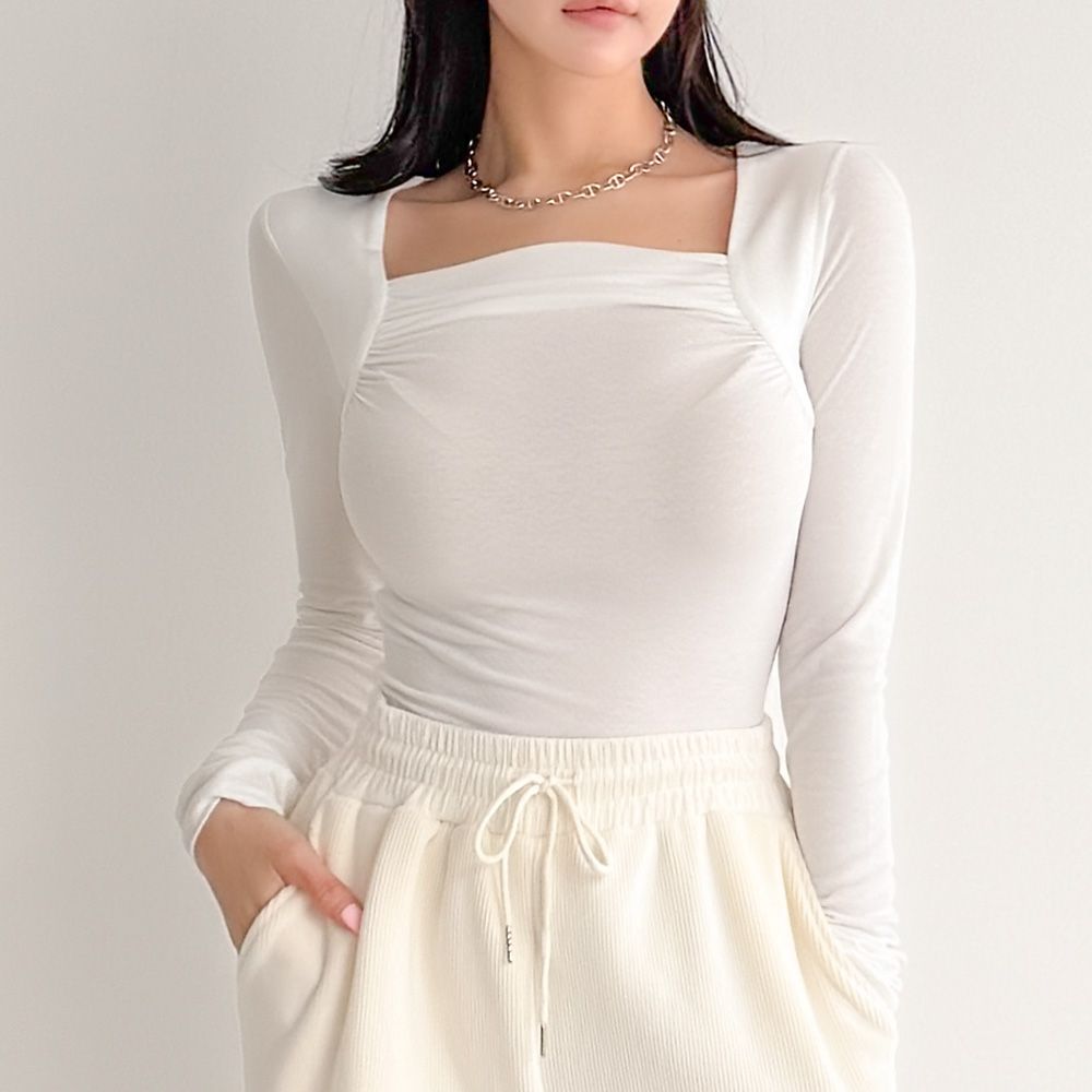 루세바 스퀘어넥 포인트 슬림 티셔츠 AA1158 - 상세 이미지 2